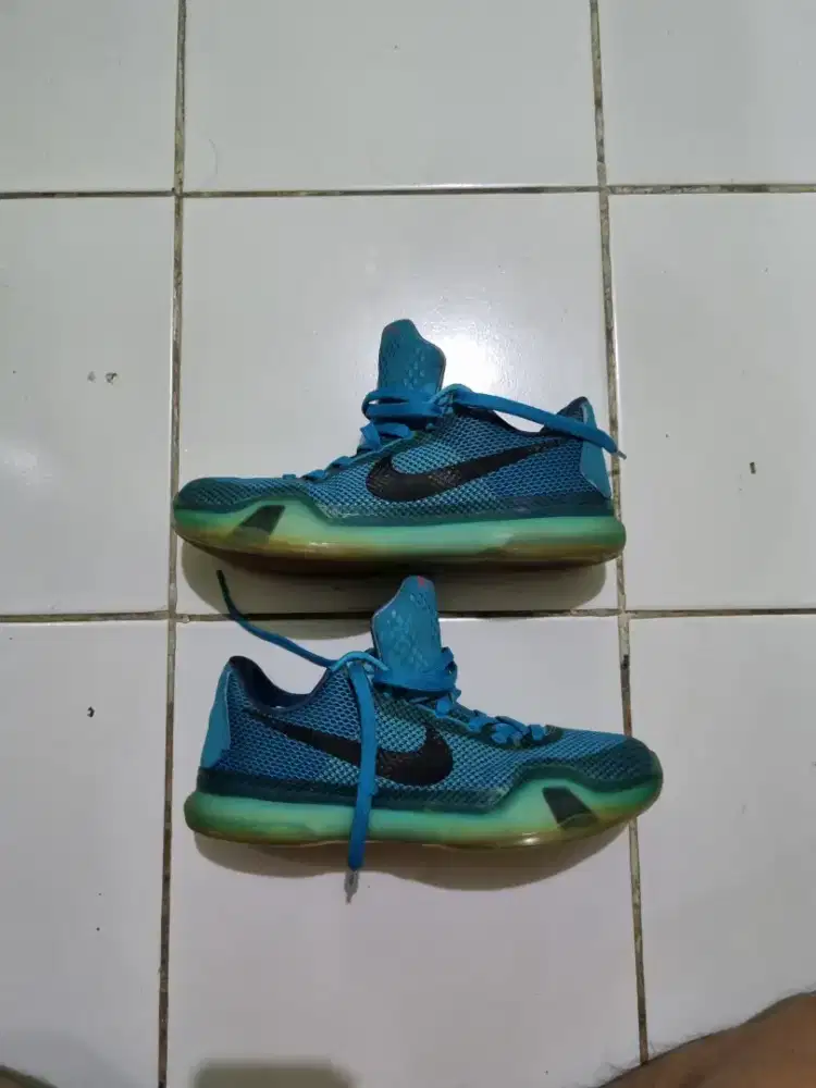 Kobe store 11 olx