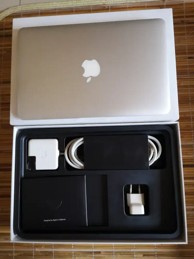 Macbook air 11 inch 2015