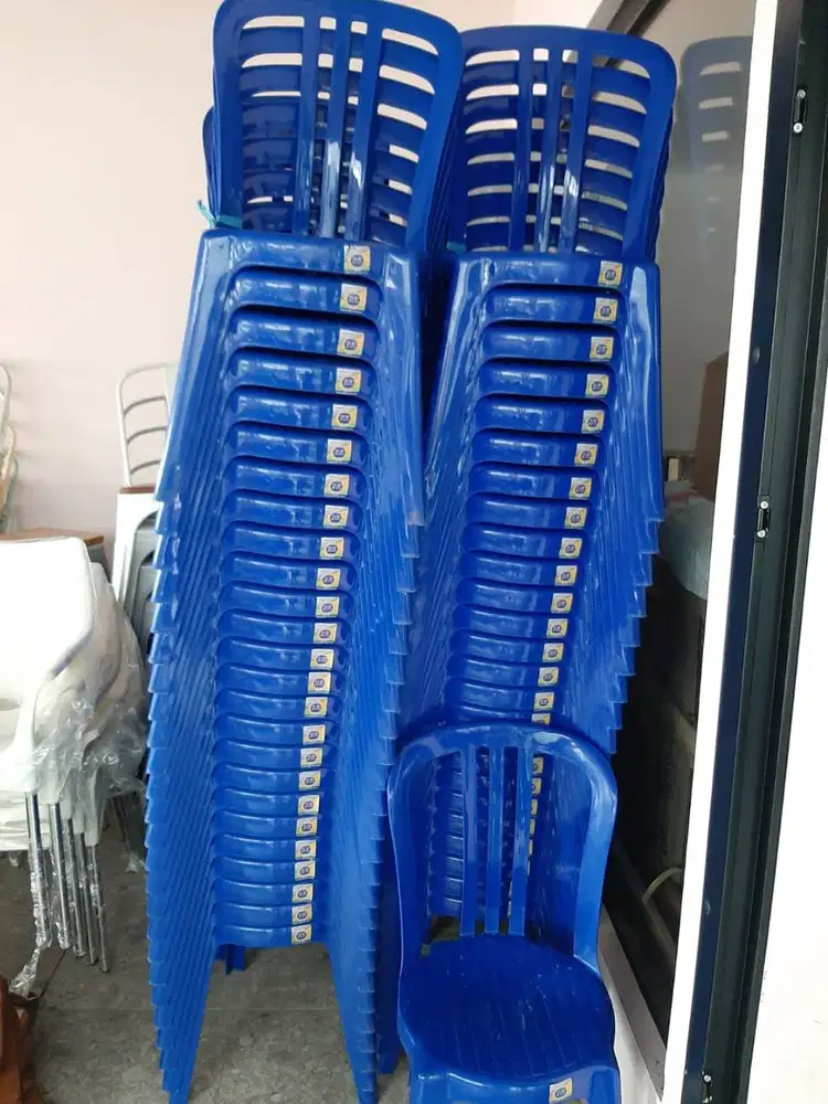 ready kursi plastik 101 napolly/kursi persewaan/kursi terop murah