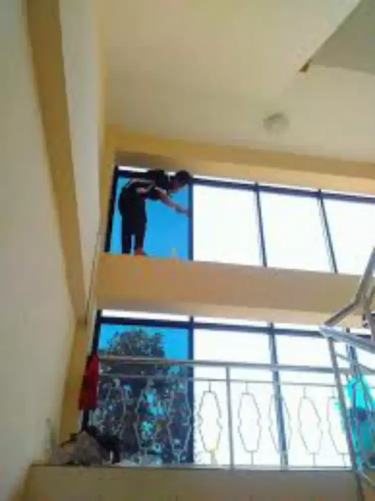 Pemasangan Stiker Kaca Film Rumah/Gedung