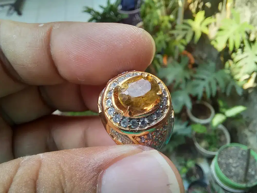 Batu Chrissoberyl rare item