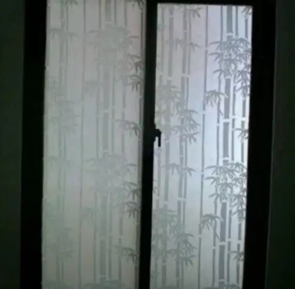 Stiker Sanblas&kacafilm dikamartidur akan menghambat cahayayangmasuk