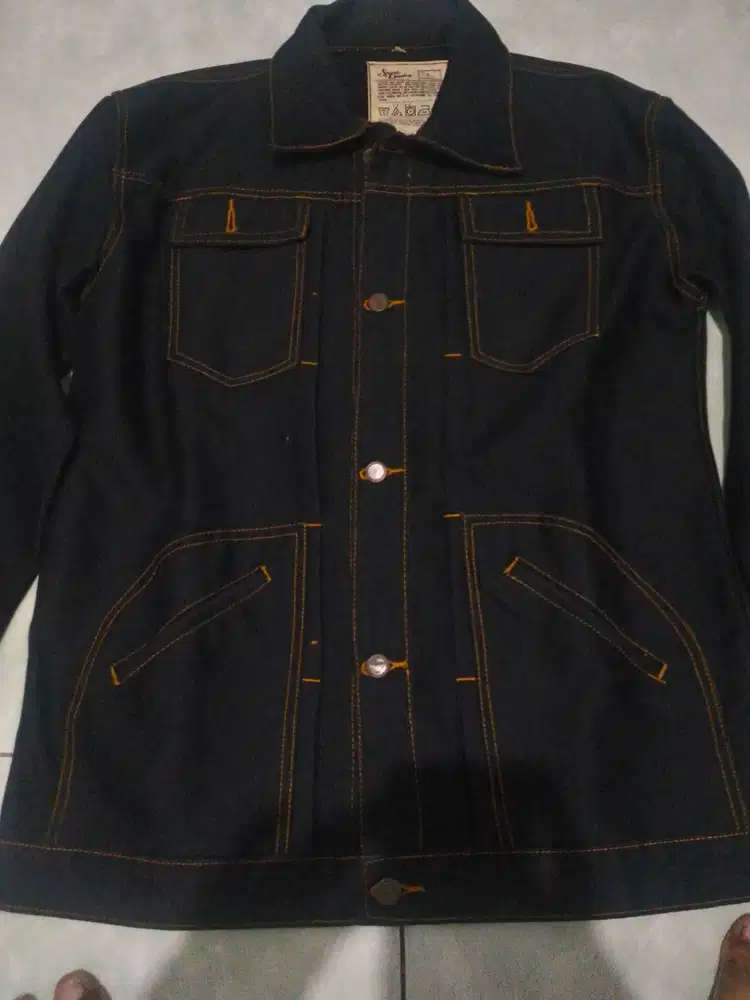 denim (L) & outdoor (XL) jaket , kaos kemeja poloshirt (L),