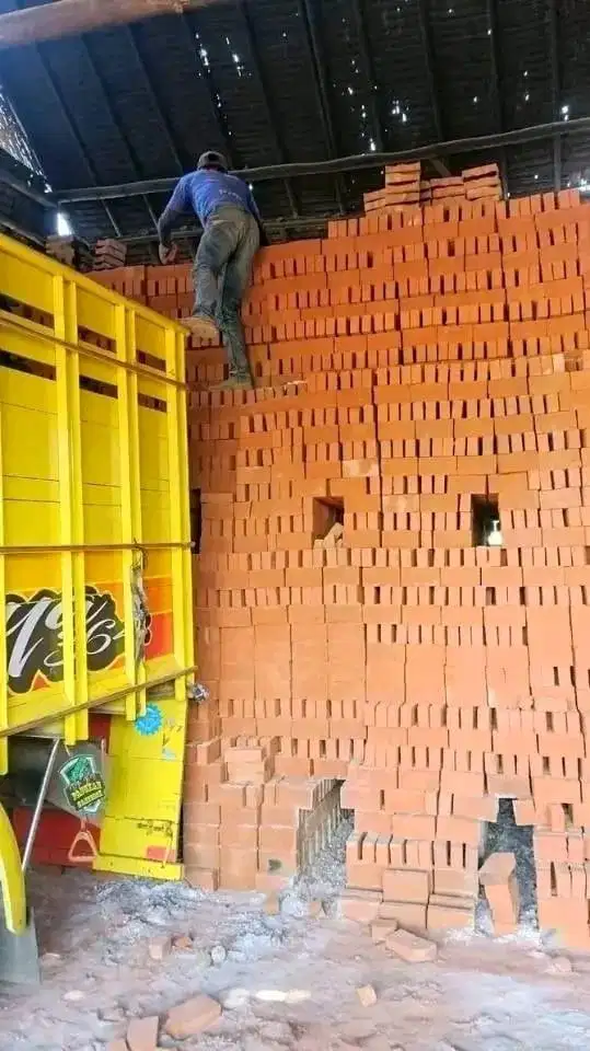 Bata merah press ukuran jumbo super