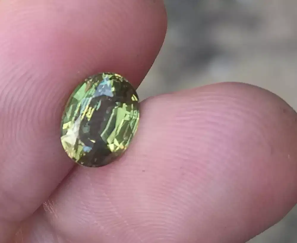 Dijual very rare item russia demantoid garnett grade AAA