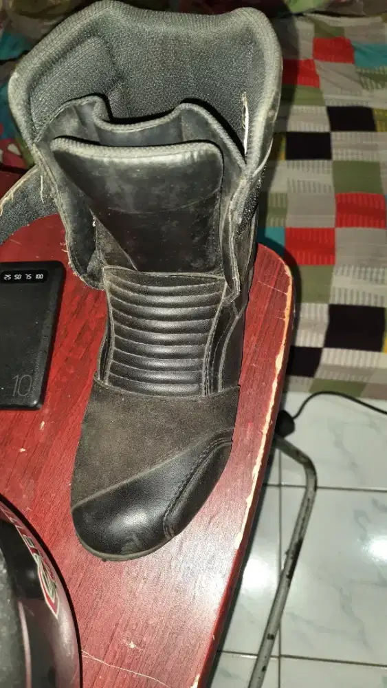 Sepatu savety kendarawn motor