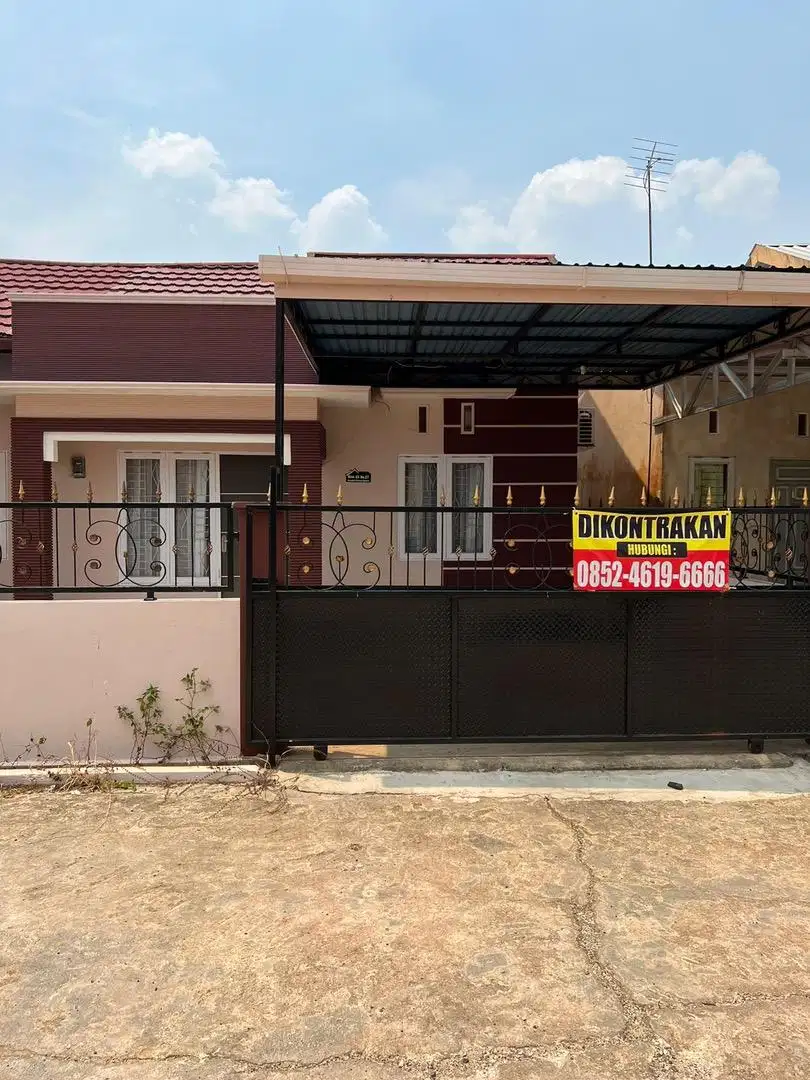Di sewakan rmh per’tahun / per’ 6 bulan ( 1 tahun minimal / 6 bulan  )