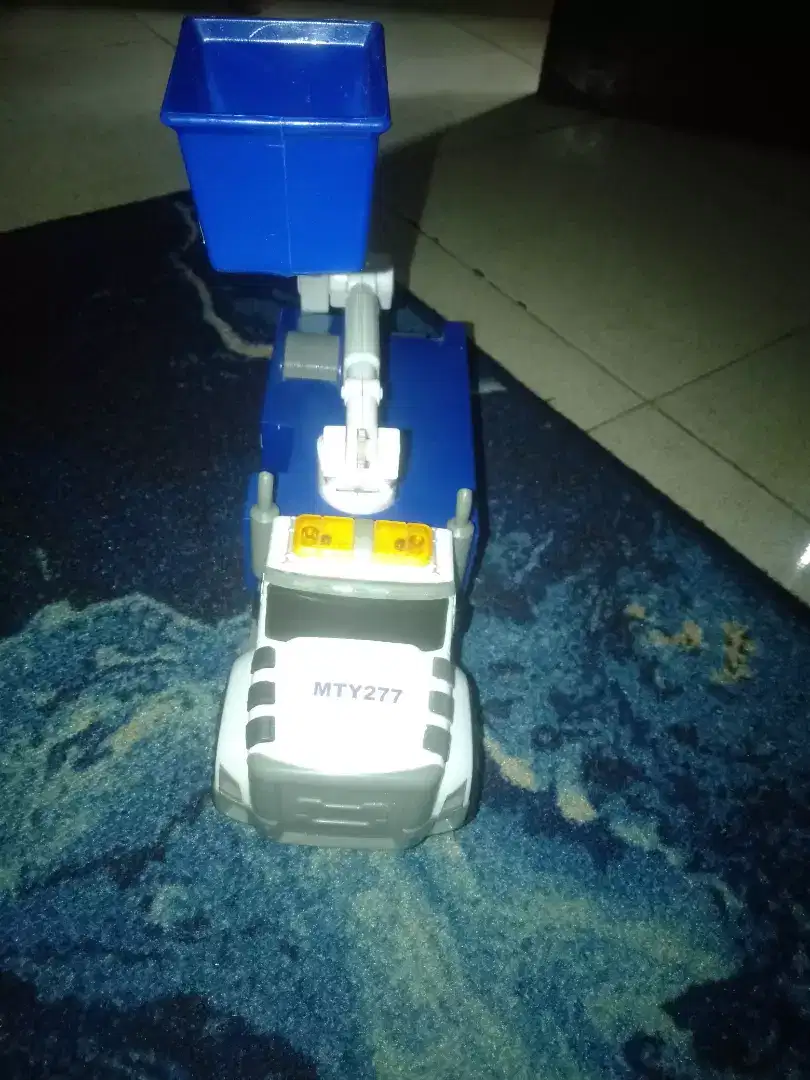 MOBIL CRANE PLN DICKIE ORIGINAL