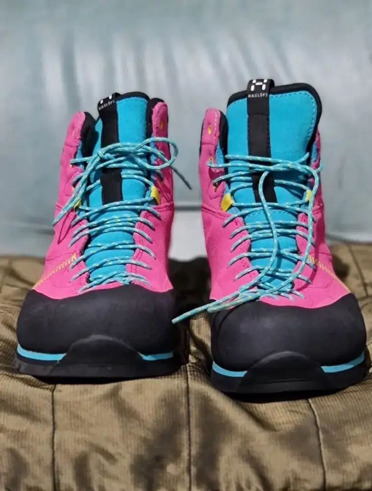 Sepatu Boot Haglofs Roc Legend