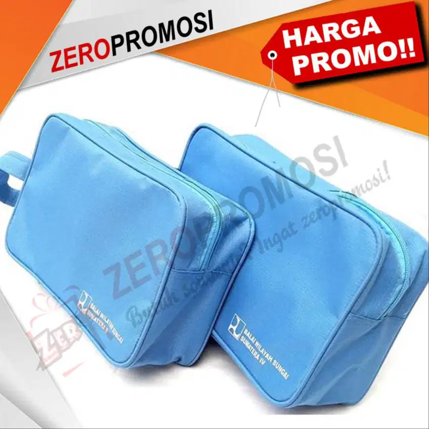 Souvenir Pouch Large ukuran 25cm x15cm x 8cm bahan D300