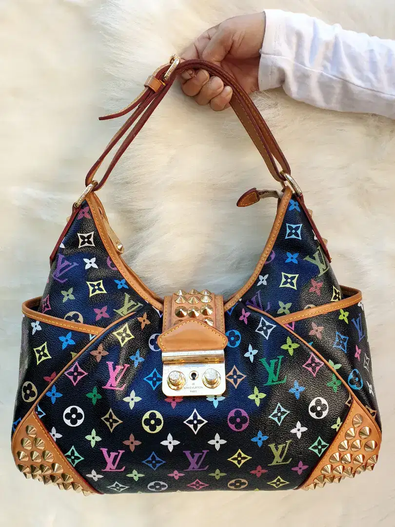 Tas Import Eks Louis Vuitton Hobo Besar Shoulder Studs ad no seri