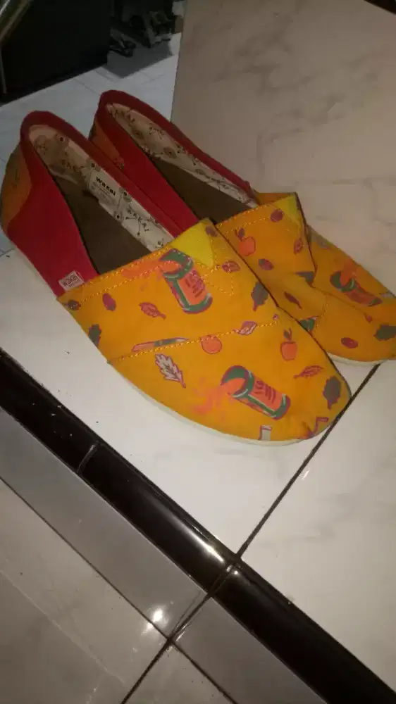 Dijual Wakai multicolor limited motif size 43-44