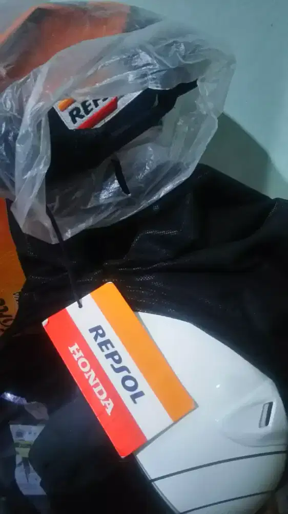 Topi kupluk marvel motogp repsol honda Marquez dri uniqlo