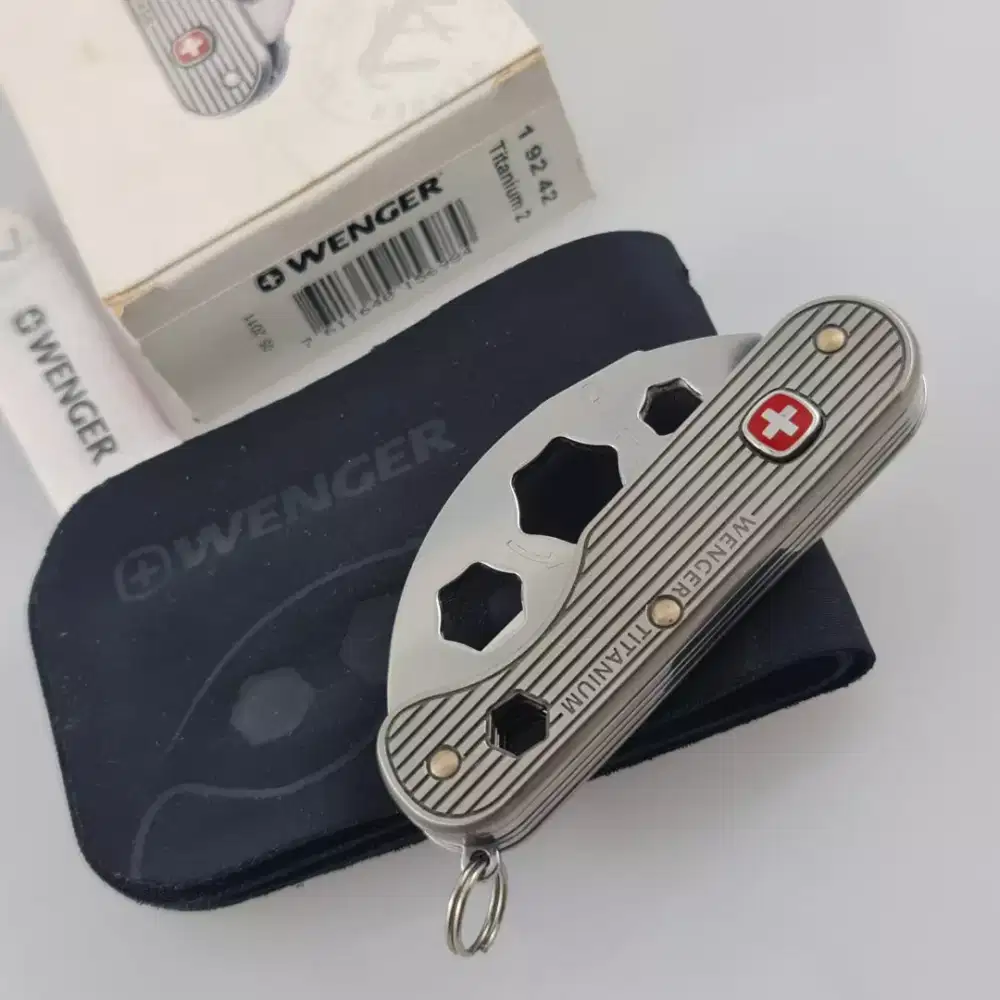 Wenger off hot sale road titanium