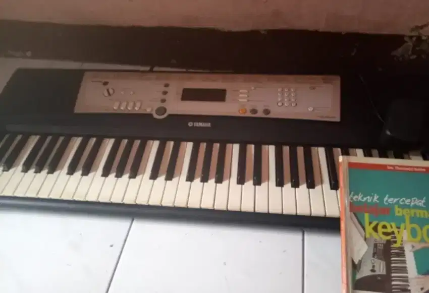 Keyboard YAMAHA PSR E203.bgs utk belajar piano