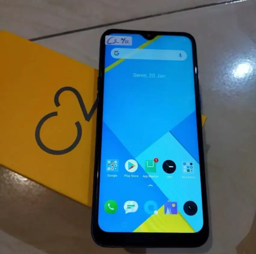 Realme C2  -  3GB / 32GB
