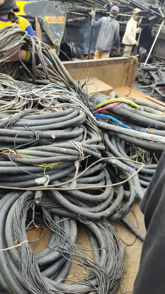 Jual beli barang bekas kabel tembaga Surabaya