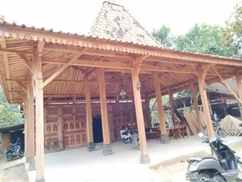 Pendopo joglo tumpangsari kayu jati luas 8x10 meter tengah Soko 20cm