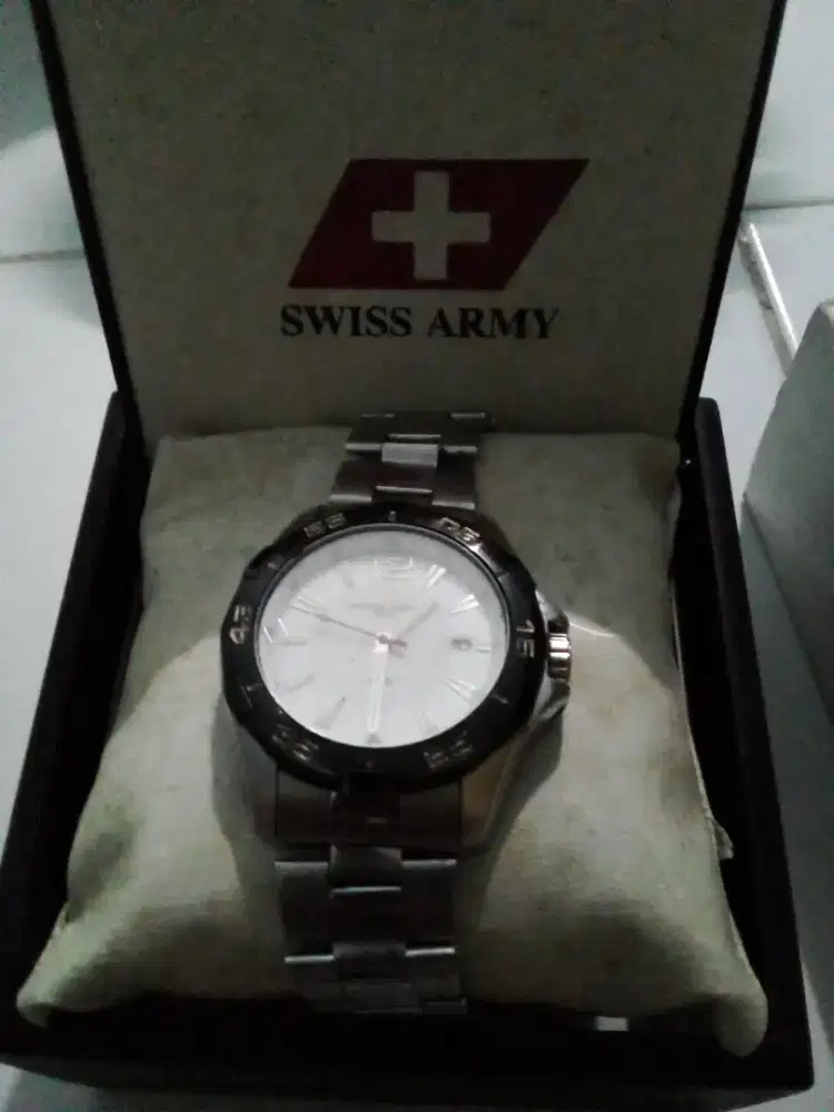 Merk jam hot sale swiss army