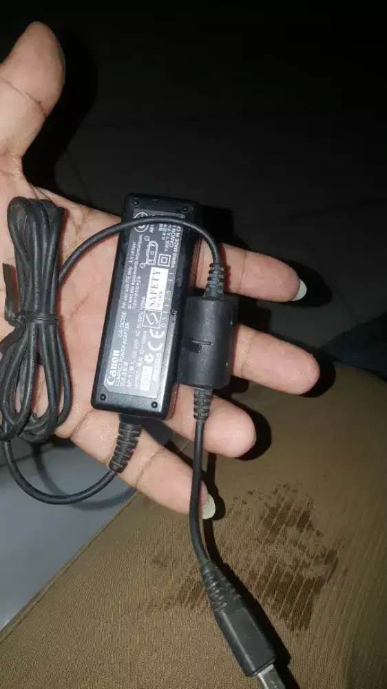 Charger kamera  canon CA DC20E