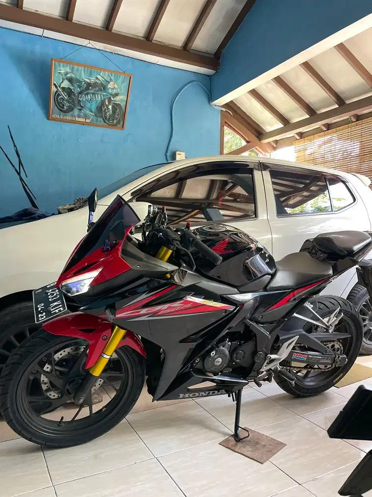 Cbr 150 deals r olx