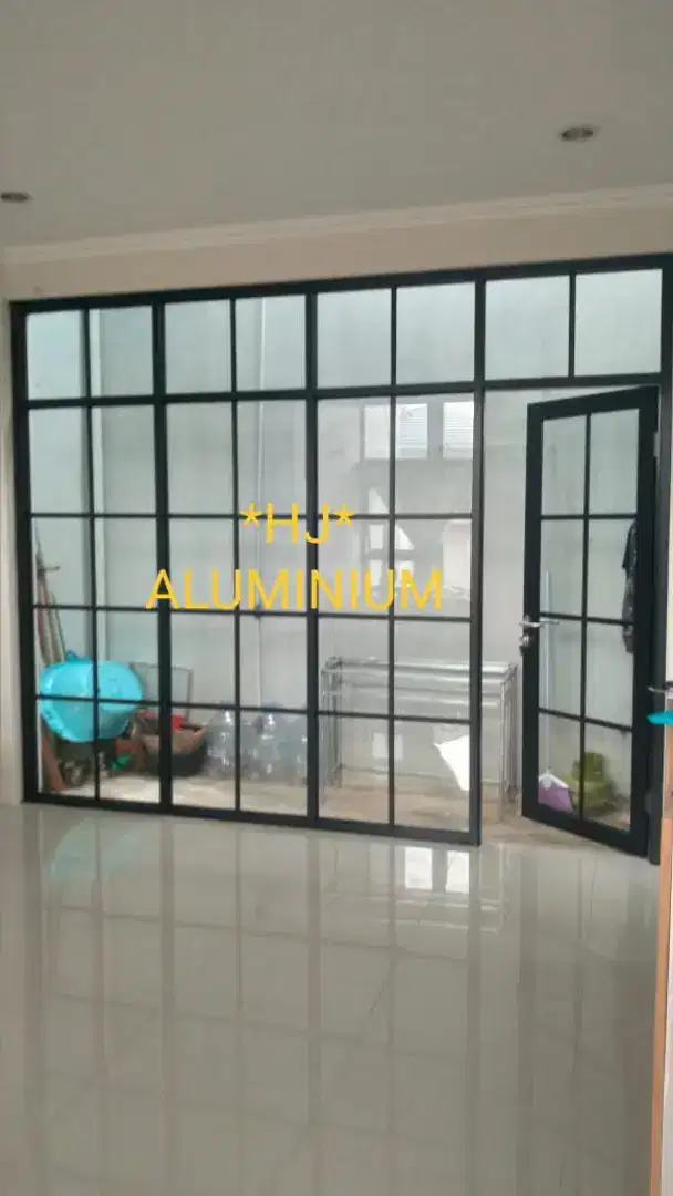PARTISI ALUMINIUM KACA