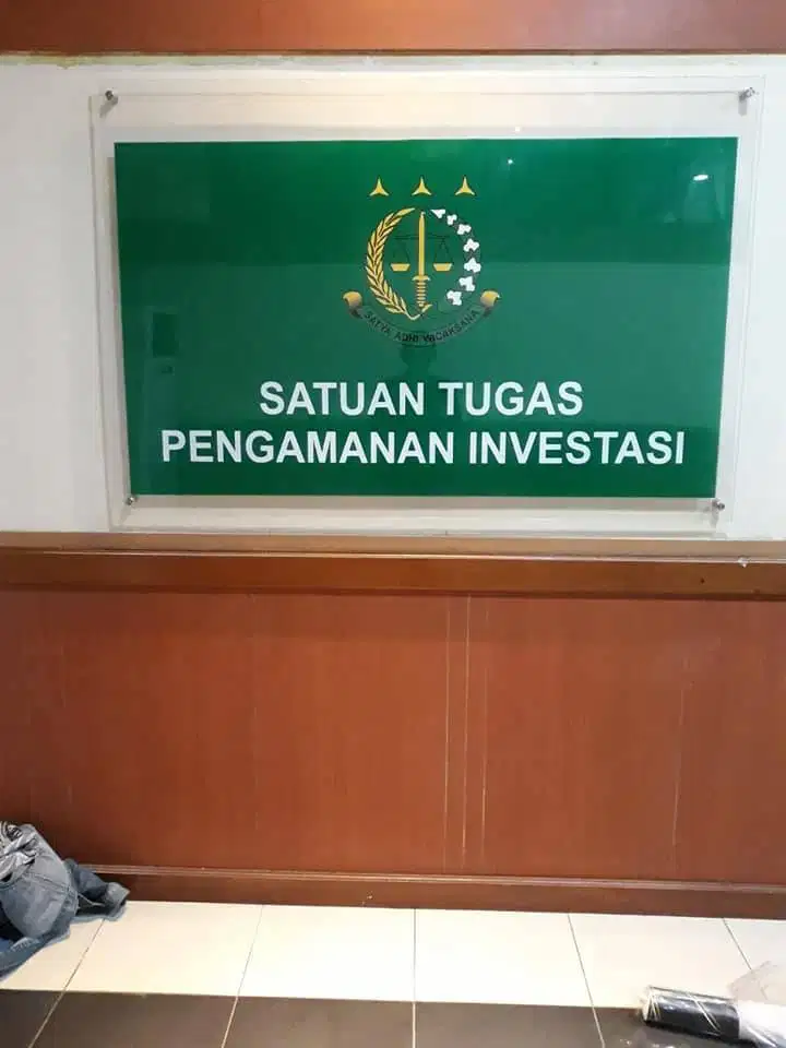 HURUF TIMBUL//PAPAN NAMA//NEON BOX//REKLAME//AKRILIK//MURAH