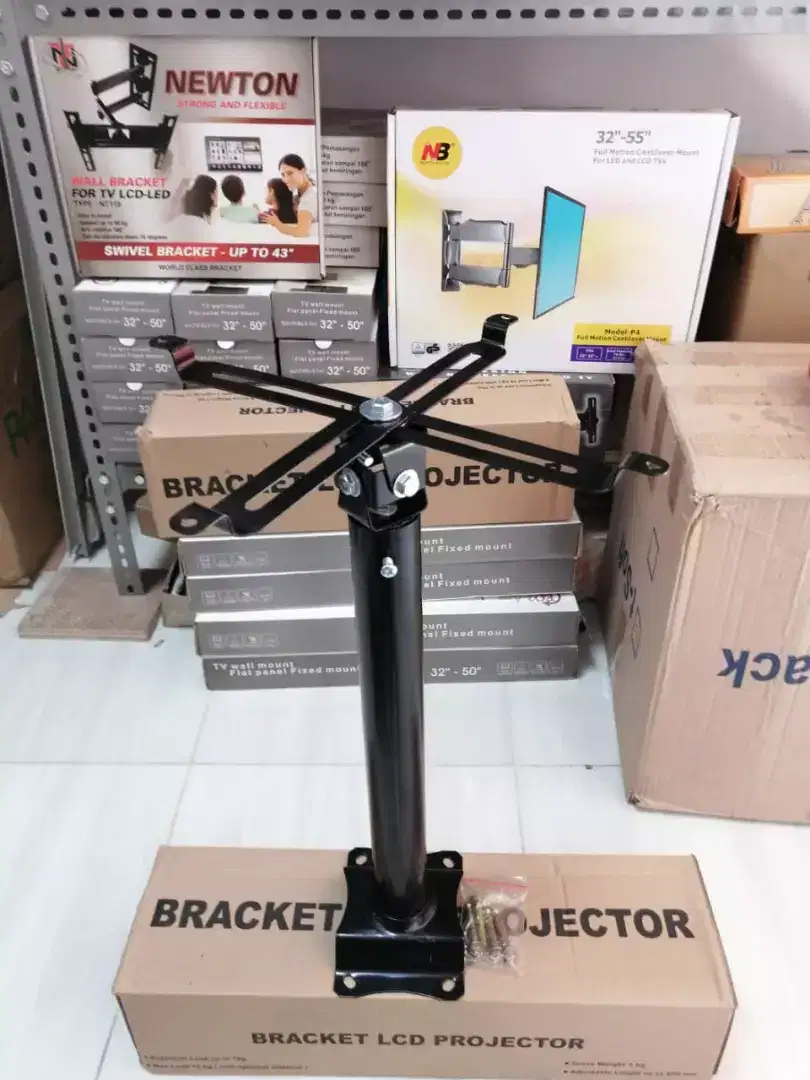 BRACKET PROYEKTOR UNIVERSAL