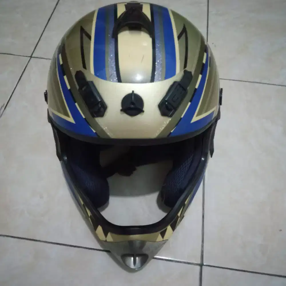 Helm Trail Jadul Takachi