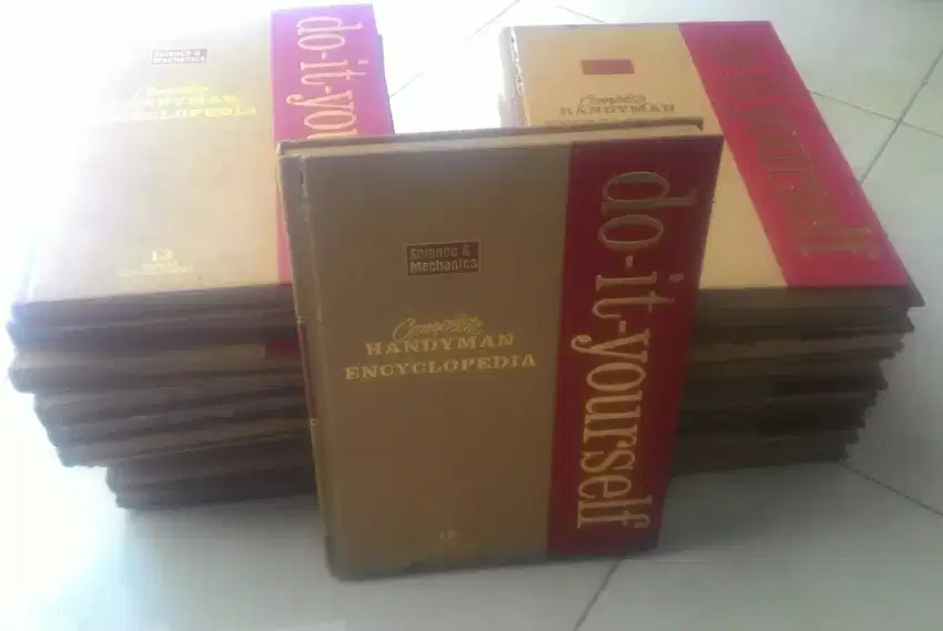 BUKU IMPORT ENSIKLOPEDIA LANGKA 1975  COLLECTOR ONLY (19 BUKU/1 PAKET)