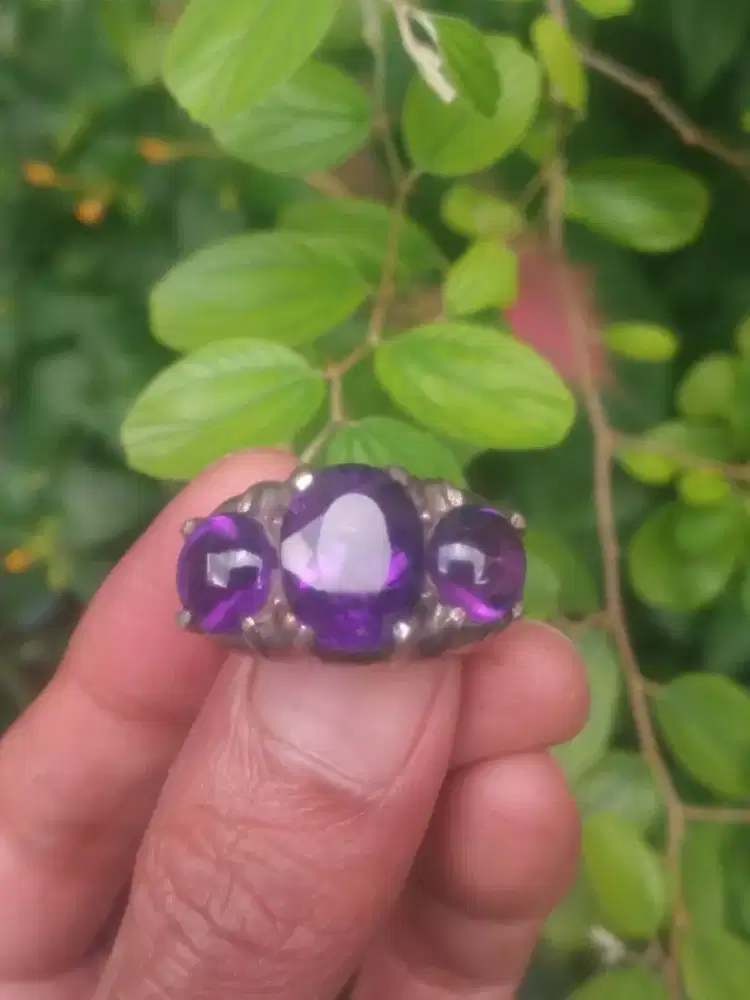 Batu cincin amethyst atau bungur