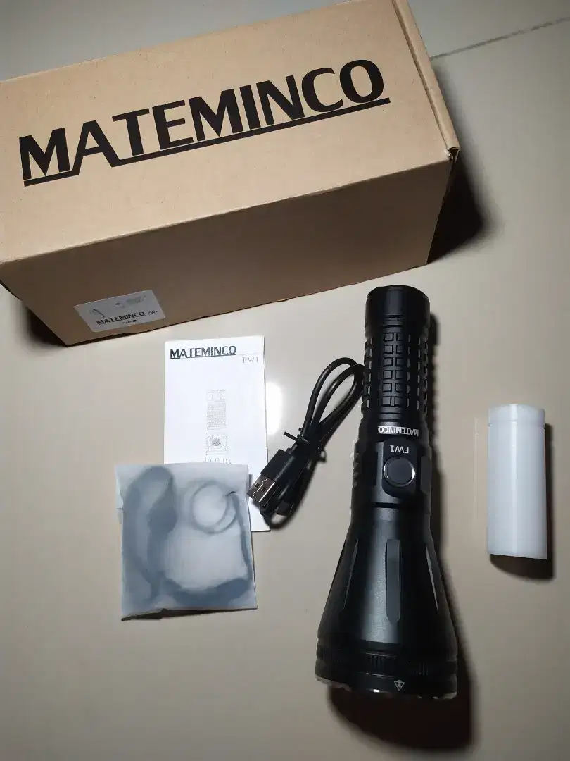 Astrolux WP3, Mateminco FW1 LEP flashlight 562 lumens