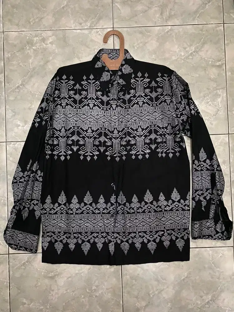 Batik Lengan Panjang Hitam size XL Tidak Pernah Dipakai