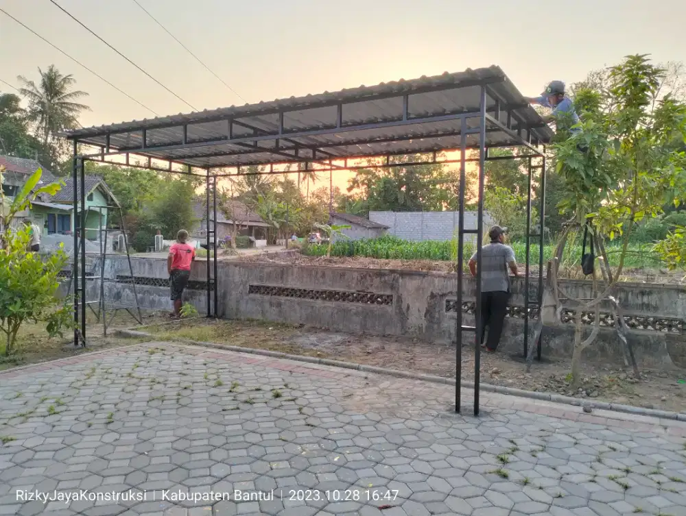 Kanopi galfalum rangka besi galfanis