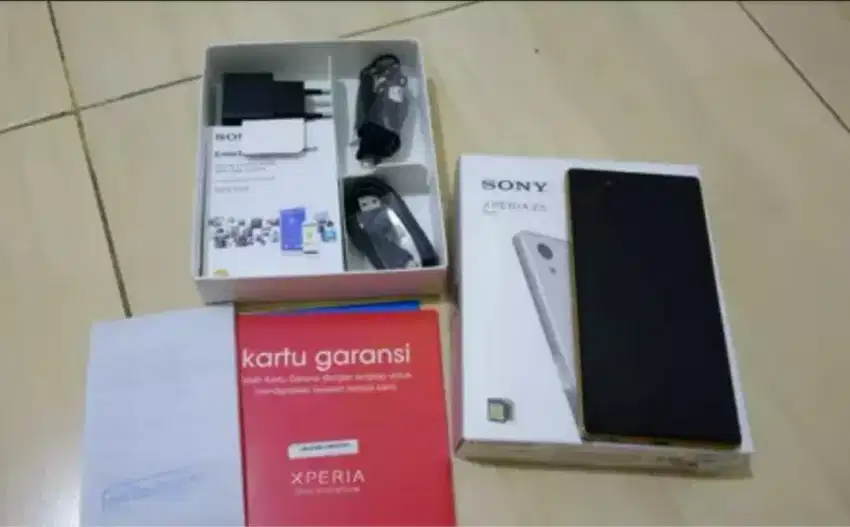 (Property terpanas se OLX Indonesia) Sony Xperia Z5 Dual Gold