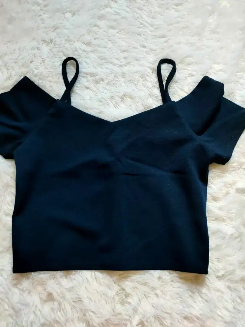 Crop Top Warna Navy Size S