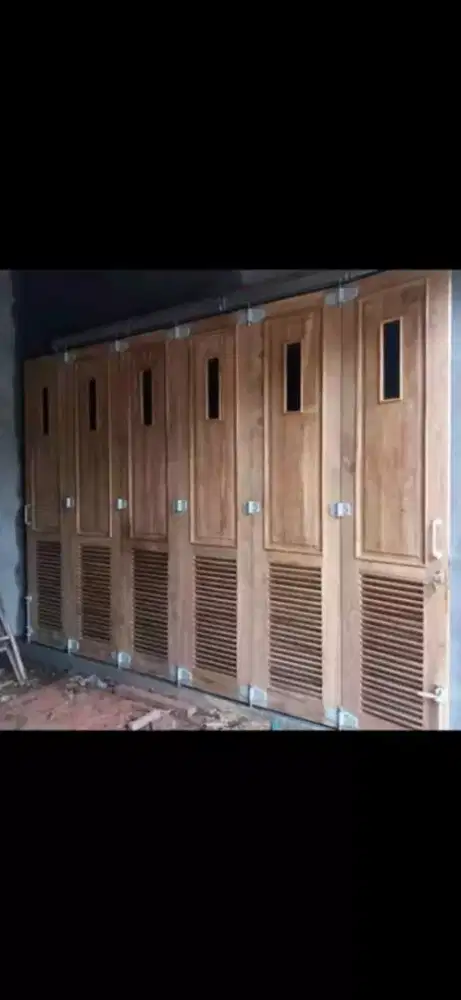 Pintu garasi kayu jati sleding dan lipat
