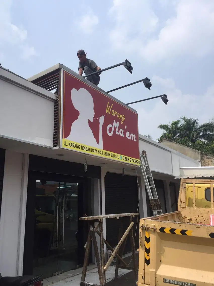 PAPAN REKLAME NEONBOX HURUF TIMBUL SIGNBOARD