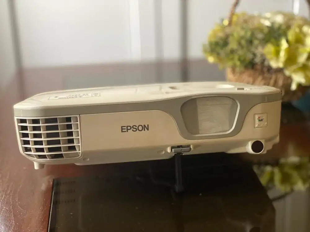 PROJECTOR EPSON EB S11