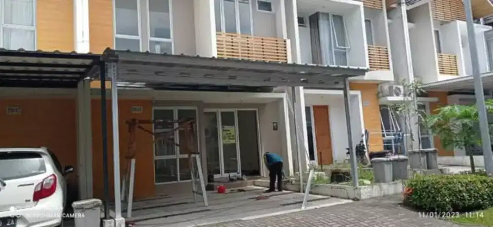 Pemasangan rangka atap baja ringan