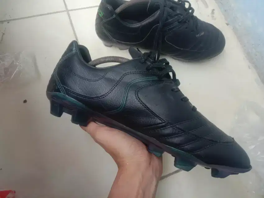 sepatu bola calci size 44