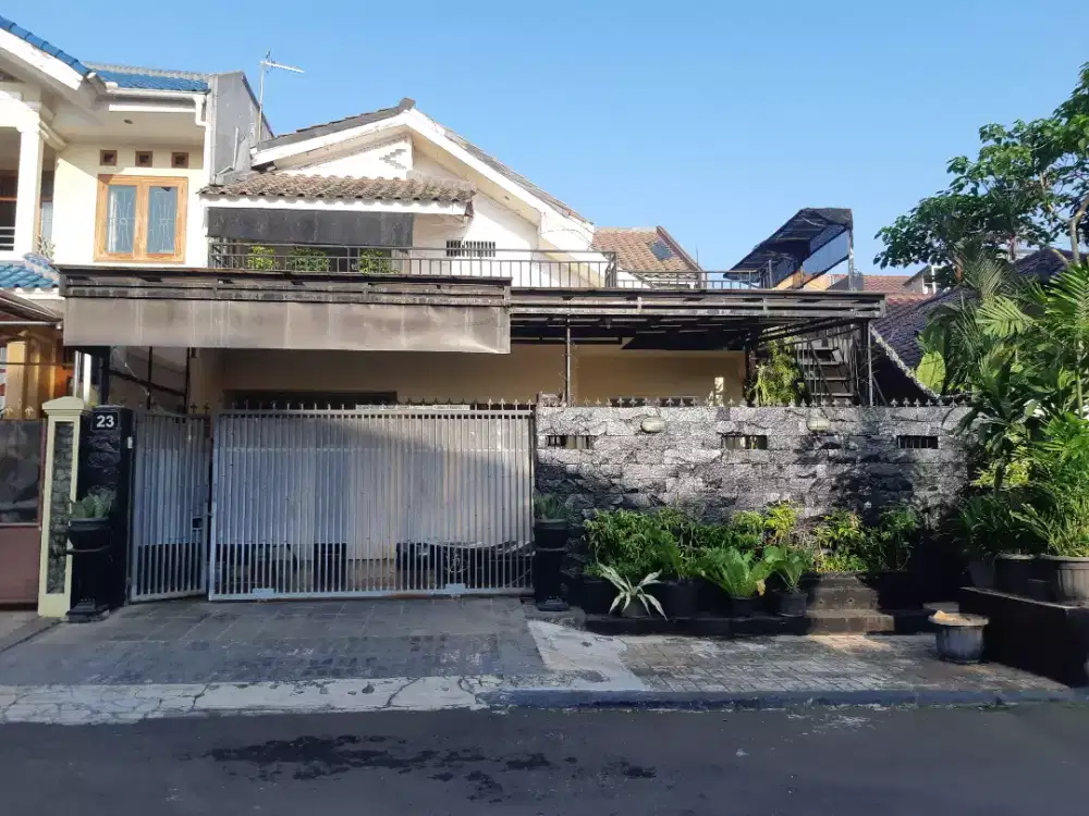 Rumah Semi Furnished (lt.2 bisa untuk kost & cv)