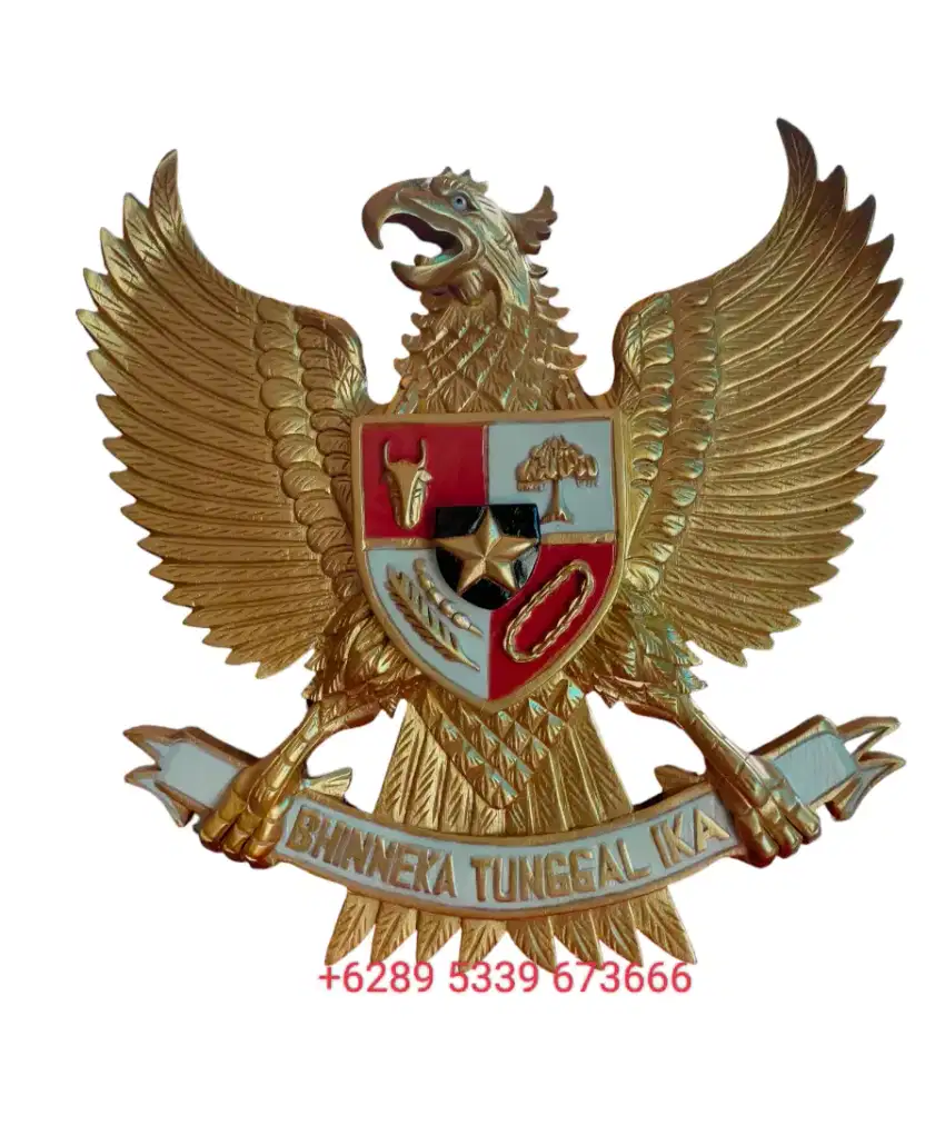Ukiran Lambang Burung Garuda Pancasila Warna Emas 50cm