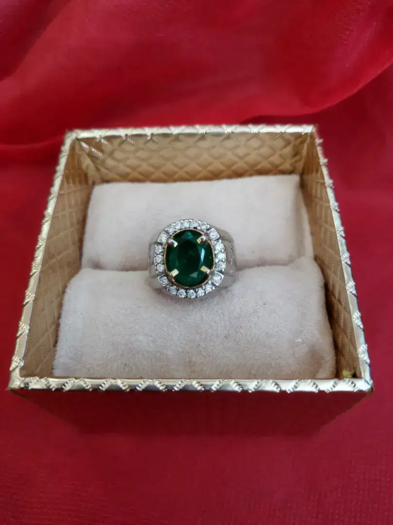 Cincin Eropa Berlian Zamrud Afrika Super Chrytal Kode 014