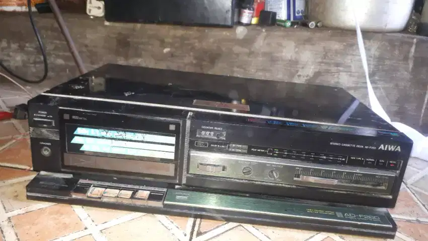 Tape dack lawas aiwa kond mls trwt hdp brg antik se lg ada cpt hrg mrh