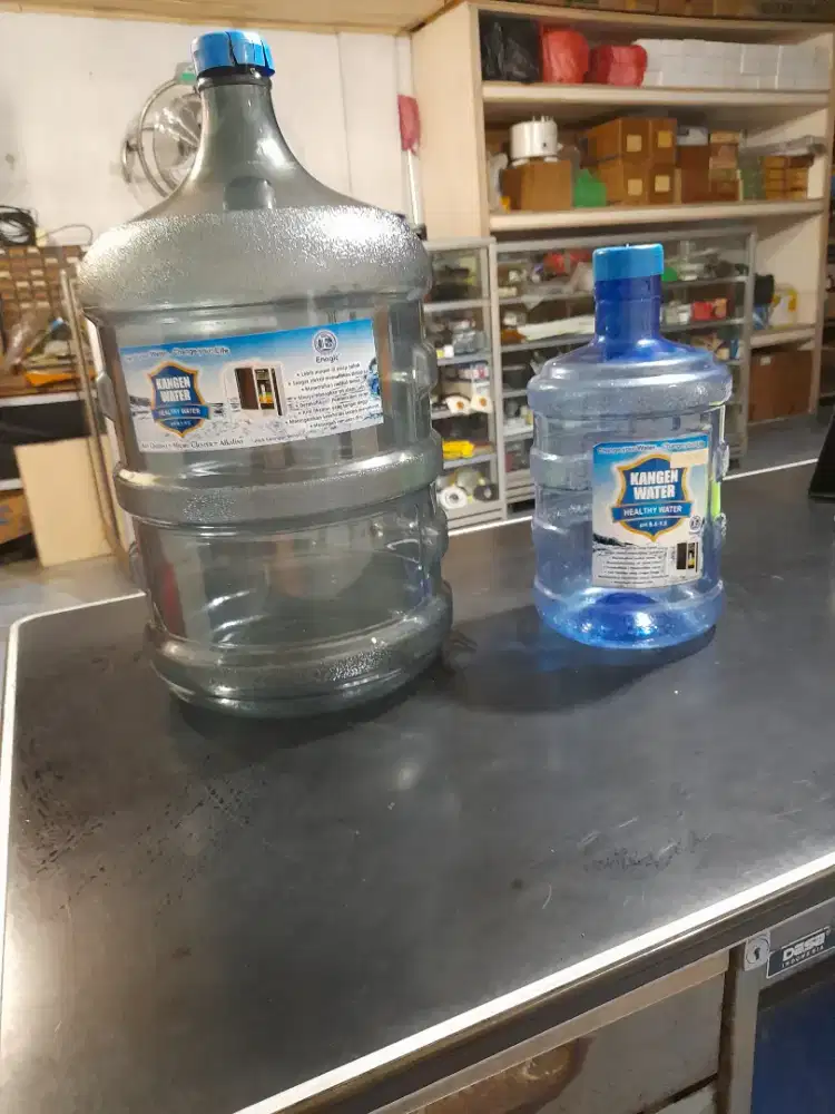 Tabung air mineral besar 20 liter ( tanpa isi )