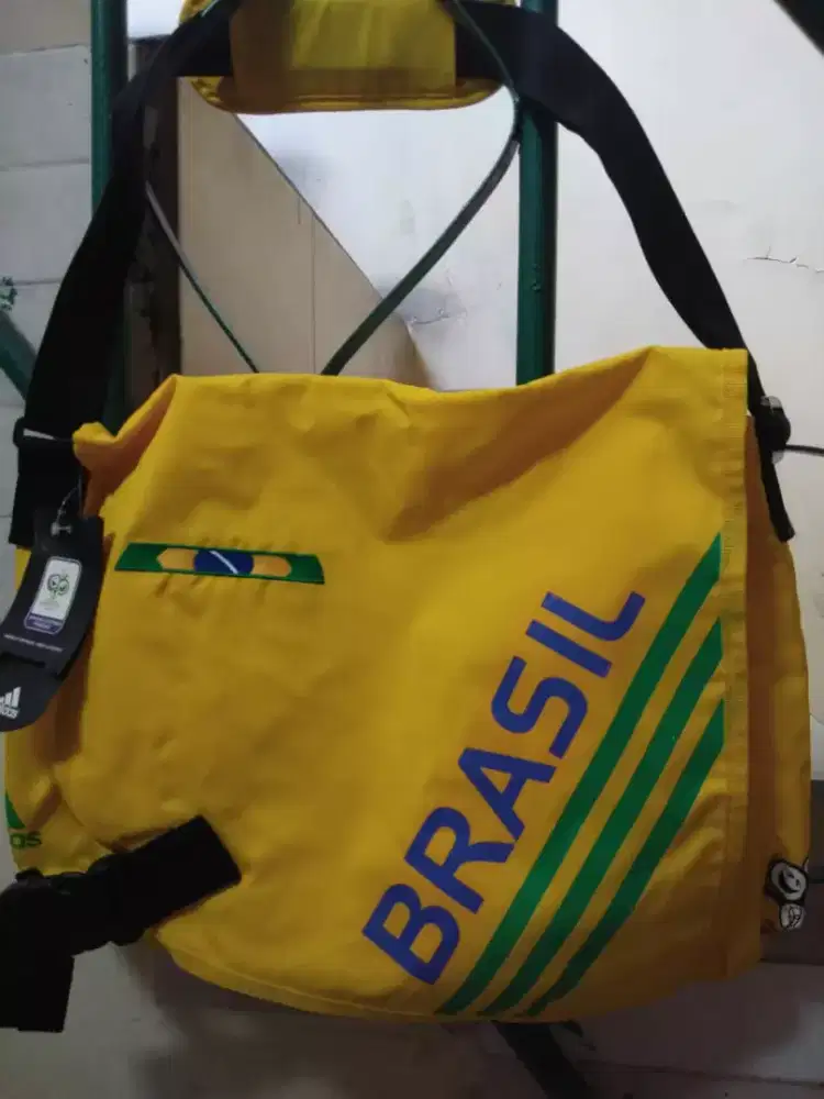 tas sport Adidas Brasil