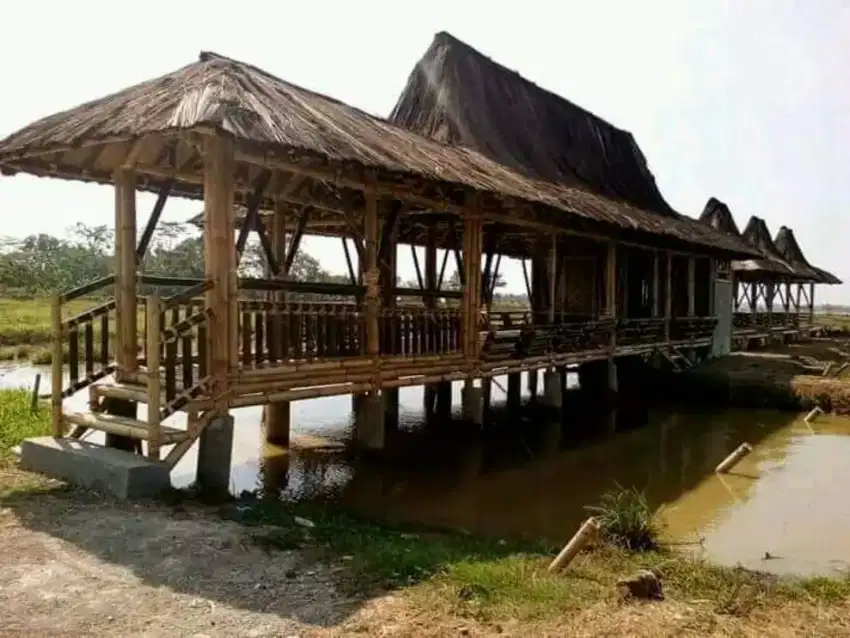 Saung bambu d atas kolam harga permeter persegi