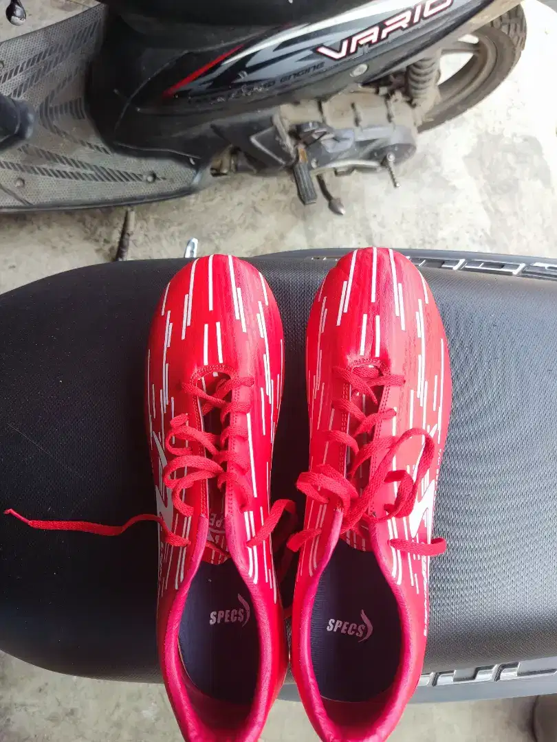 Jual sepatu bola ukuran 43