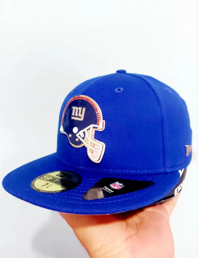 TOPI NEW ERA METAL LOGO SWAROVSKI